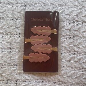 BRAND NEW - Charlotte Tilbury, Pack of 4 Crease Free Clips